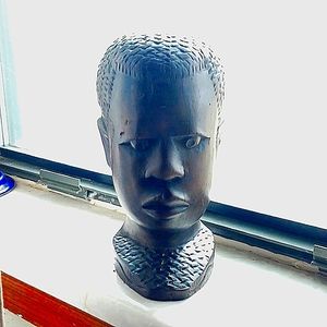 AFRICAN BUST